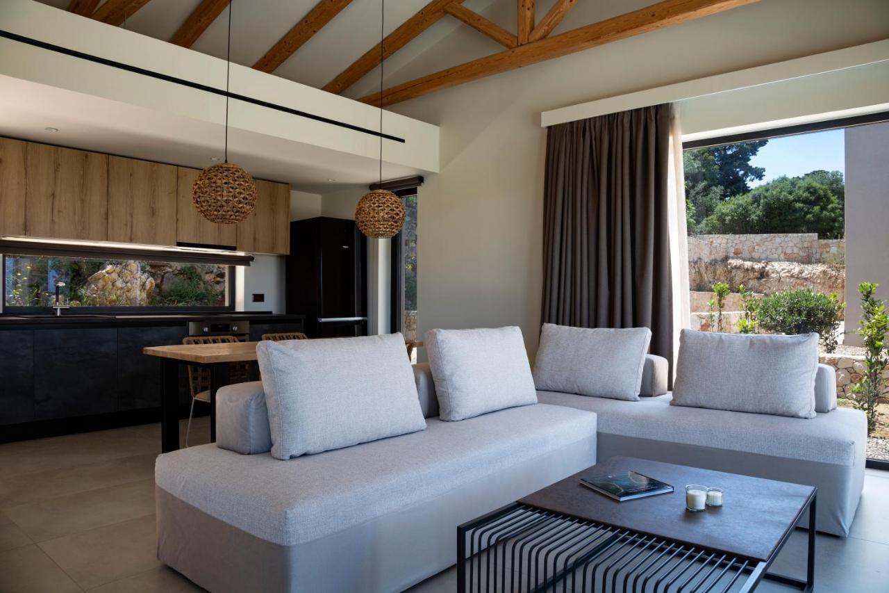 Amahle Luxury * Antipata (Erisos)